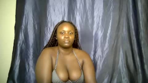 sally_bee1 online show from 27, 7, 2026