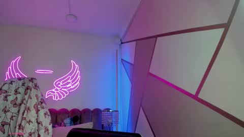 miss Sally online every night from 1am to 8am  Colombia time online show from 12, 1, 2026