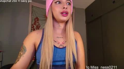 sallymaddoxx online show from 14, 12, 2025