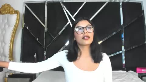 salmaportman_ online show from 18, 3, 2026