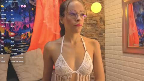 Snapshot of salome_cruxx chatting on 5, 10, 2025 salome_cruxx online show from 5, 10, 2025