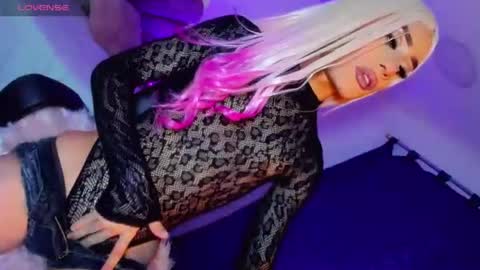Snapshot of salome_saenz666 chatting on 6, 7, 2026 salome_saenz666 online show from 6, 7, 2026