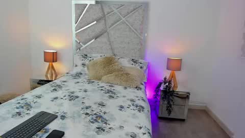 salomedyla online show from 20, 2, 2025