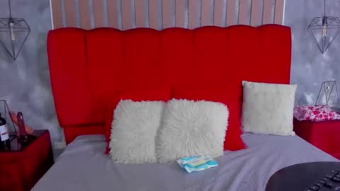 Snapshot of salomeevanz chatting on 15, 5, 2026 SalomeEvanz online show from 15, 5, 2026
