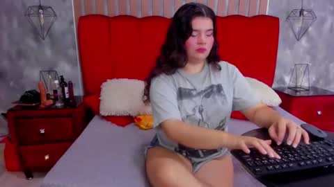 Snapshot of salomeevanz chatting on 24, 5, 2026 SalomeEvanz online show from 24, 5, 2026