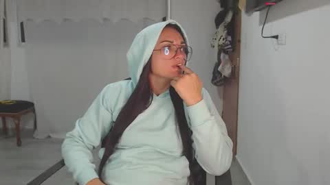 Snapshot of salomesaints chatting on 20, 12, 2025 salome online show from 20, 12, 2025