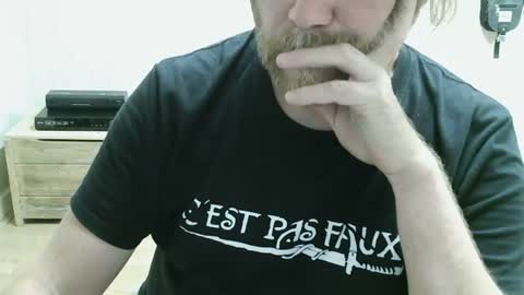 Snapshot of saltimbanquier chatting on 31, 7, 2026 Saltimbanquier Salt ou Banquier online show from 31, 7, 2026