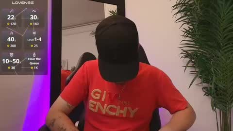 Salvatore  online show from 30, 9, 2025