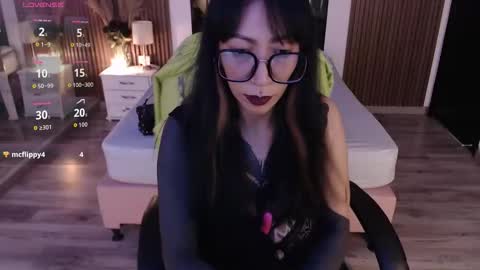 SAM MANSON online show from 20, 12, 2025