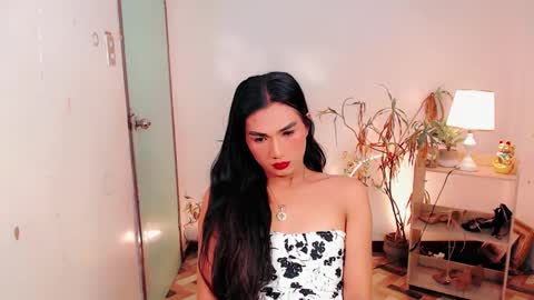 Snapshot of sam_mitinair chatting on 2, 12, 2024 sam online show from 2, 12, 2024