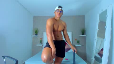 Snapshot of sam_rouge chatting on 23, 2, 2025 sam_rouge online show from 23, 2, 2025