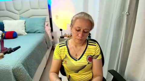 Snapshot of samanta_stone69 chatting on 23, 6, 2026 Samanta Stone online show from 23, 6, 2026