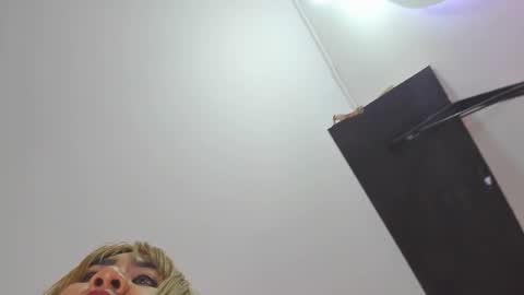 Snapshot of samantaasm chatting on 17, 10, 2025 samantaasm online show from 17, 10, 2025