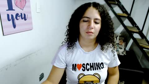 Snapshot of samantha2girl chatting on 6, 12, 2024 samantha online show from 6, 12, 2024