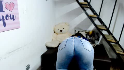 Snapshot of samantha2girl chatting on 10, 12, 2024 samantha online show from 10, 12, 2024