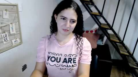 Snapshot of samantha2girl chatting on 4, 3, 2025 samantha online show from 4, 3, 2025