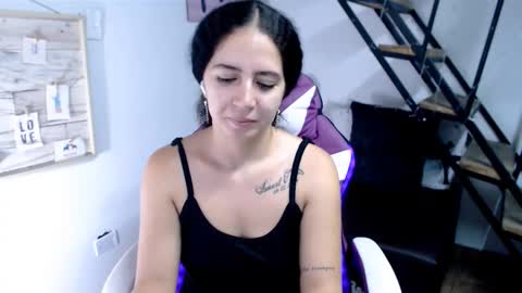 Snapshot of samantha2girl chatting on 27, 9, 2025 samantha online show from 27, 9, 2025