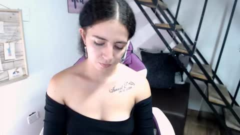 Snapshot of samantha2girl chatting on 8, 10, 2025 samantha online show from 8, 10, 2025