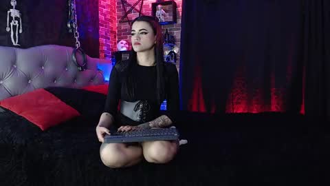 Samantha and Victor online show from 19, 2, 2025