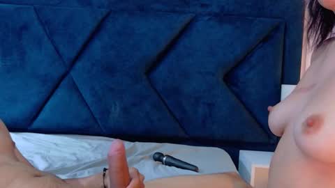 Snapshot of samantha_and_williams chatting on 2, 3, 2026 samanthawilliams online show from 2, 3, 2026