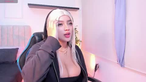 Snapshot of samantha_bc1 chatting on 15, 7, 2026 SAMANTHA online show from 15, 7, 2026