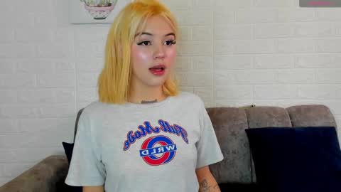 Snapshot of samantha_browwnn chatting on 24, 1, 2025 samantha_browwnn online show from 24, 1, 2025