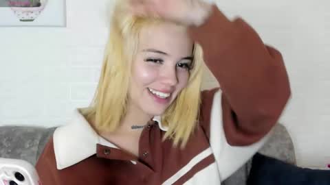 Snapshot of samantha_browwnn chatting on 25, 1, 2025 samantha_browwnn online show from 25, 1, 2025