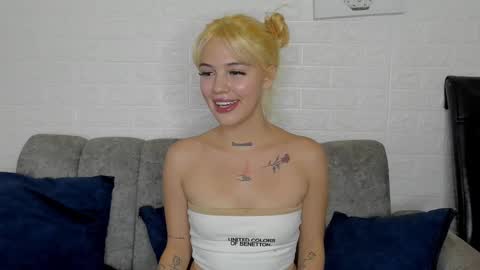 Snapshot of samantha_browwnn chatting on 27, 1, 2025 samantha_browwnn online show from 27, 1, 2025