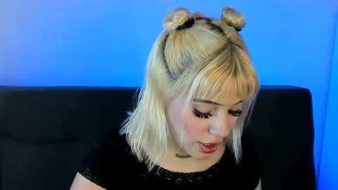 Snapshot of samantha_browwnn chatting on 23, 10, 2025 samantha_browwnn online show from 23, 10, 2025