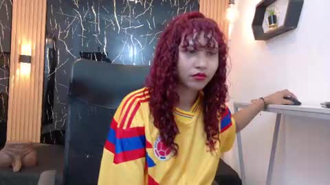 Snapshot of samantha_fox8 chatting on 23, 6, 2026 online show from 23, 6, 2026
