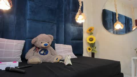 samantha online show from 12, 4, 2026
