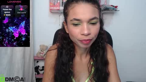 Snapshot of samanthaa_queen chatting on 3, 12, 2024 sam online show from 3, 12, 2024