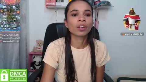 Snapshot of samanthaa_queen chatting on 7, 1, 2025 sam online show from 7, 1, 2025
