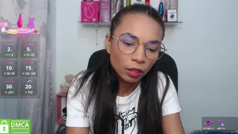 Snapshot of samanthaa_queen chatting on 2, 10, 2025 sam online show from 2, 10, 2025