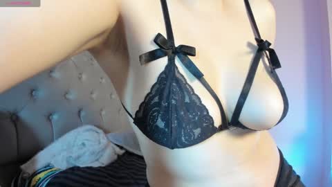 Samantha Anderson online show from 3, 12, 2024