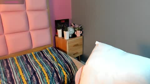 Samantha Anderson online show from 24, 1, 2025