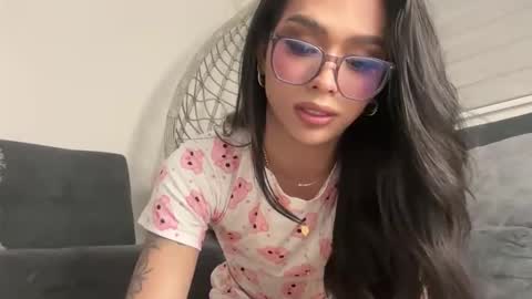 Snapshot of samanthabernardo_ chatting on 11, 6, 2026 Samantha Bernardo online show from 11, 6, 2026