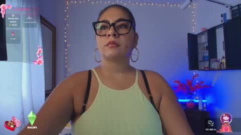 samanthahut1 online show from 5, 10, 2025