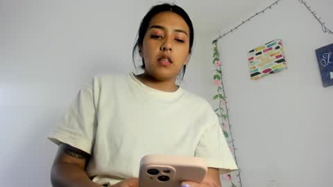 samanthajonson online show from 30, 1, 2025