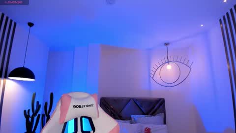 Samantha Klein online show from 5, 12, 2025