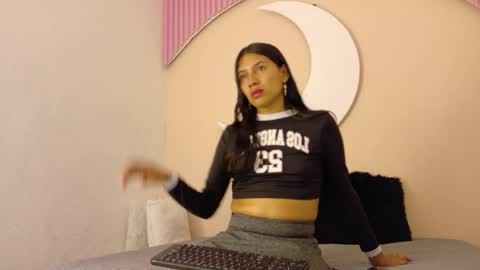 Snapshot of samanthalaurent chatting on 4, 6, 2026 samanthalaurent online show from 4, 6, 2026