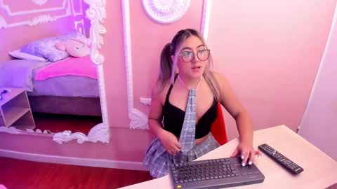 Samantha  online show from 12, 3, 2026