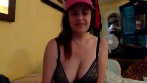 Snapshot of samanthavale chatting on 12, 4, 2026 Samantha Vale online show from 12, 4, 2026