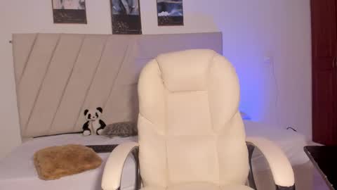 samaraa_smith1 online show from 10, 2, 2026