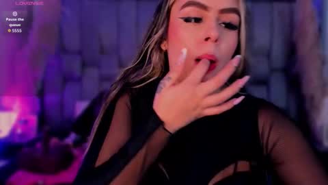 samarafernandez online show from 5, 10, 2025