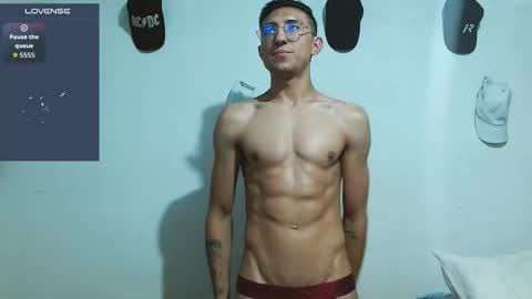 Snapshot of samfox_ chatting on 4, 3, 2026 SAM online show from 4, 3, 2026