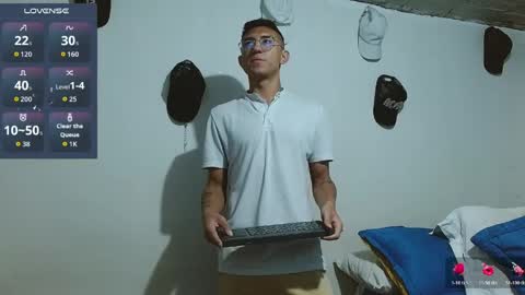 Snapshot of samfox_ chatting on 3, 4, 2026 SAM online show from 3, 4, 2026