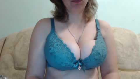 Snapshot of samiliya chatting on 14, 12, 2024 samiliya online show from 14, 12, 2024