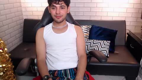 Snapshot of samir_bear chatting on 27, 12, 2024 Samir online show from 27, 12, 2024