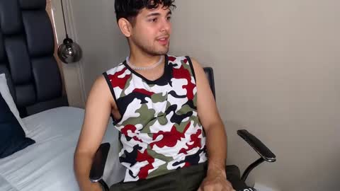 Snapshot of samir_bear chatting on 28, 12, 2024 Samir online show from 28, 12, 2024